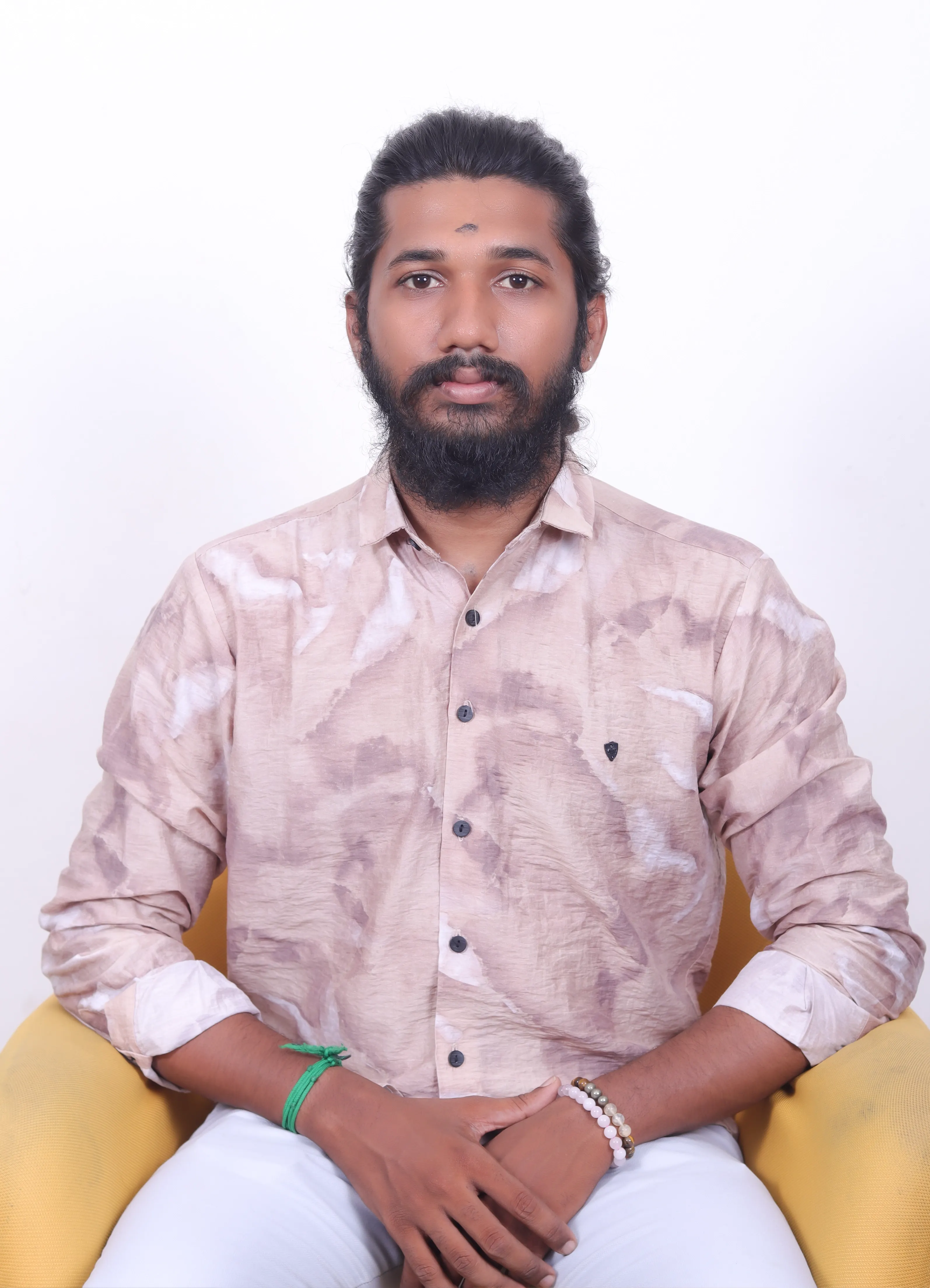 Vinoth 
